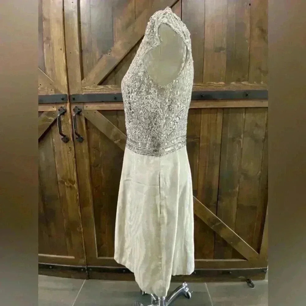 Kay Unger New York Silver Lace & Sequins Elevated Cocktail Dress Size 14 - Picture 5 of 14